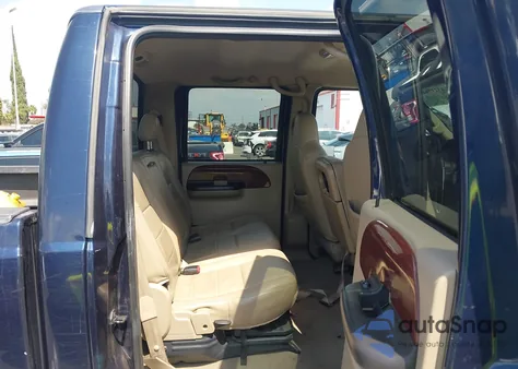 2005 Ford F-250 Lariat/Xl/Xlt from USA, damaged, VIN 1FTSW21PX5EB01331